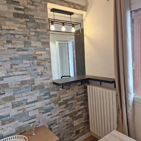 Appartement spacieux rénové - 11 min de Paris Bois-Colombes Esterno foto