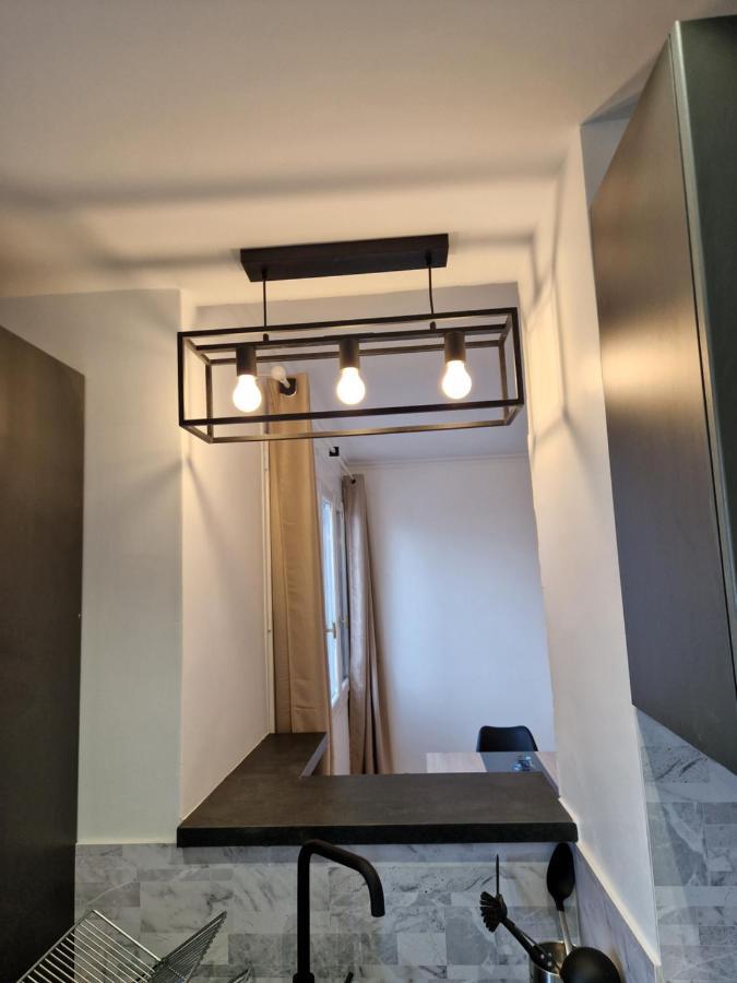 Appartement spacieux rénové - 11 min de Paris Bois-Colombes Esterno foto